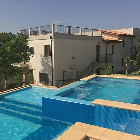 Abruzzo Borgo * Alanno