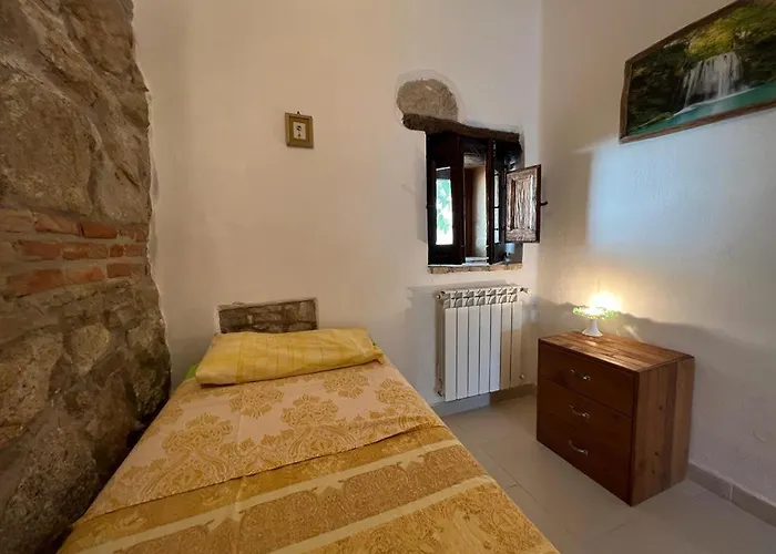 Abruzzo Borgo * Alanno