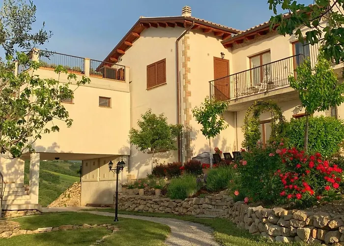 Апартаменты Abruzzo Borgo Alanno